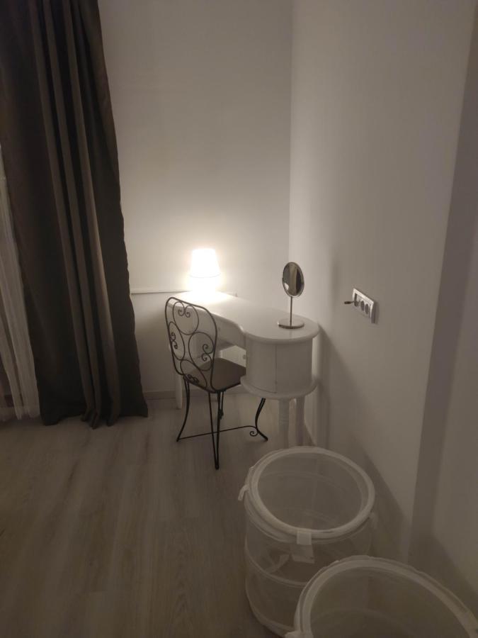 Apartment 51 - Bright, Spacious, Lux 1 Bedroom In The City Center - Stari Grad ベオグラード エクステリア 写真