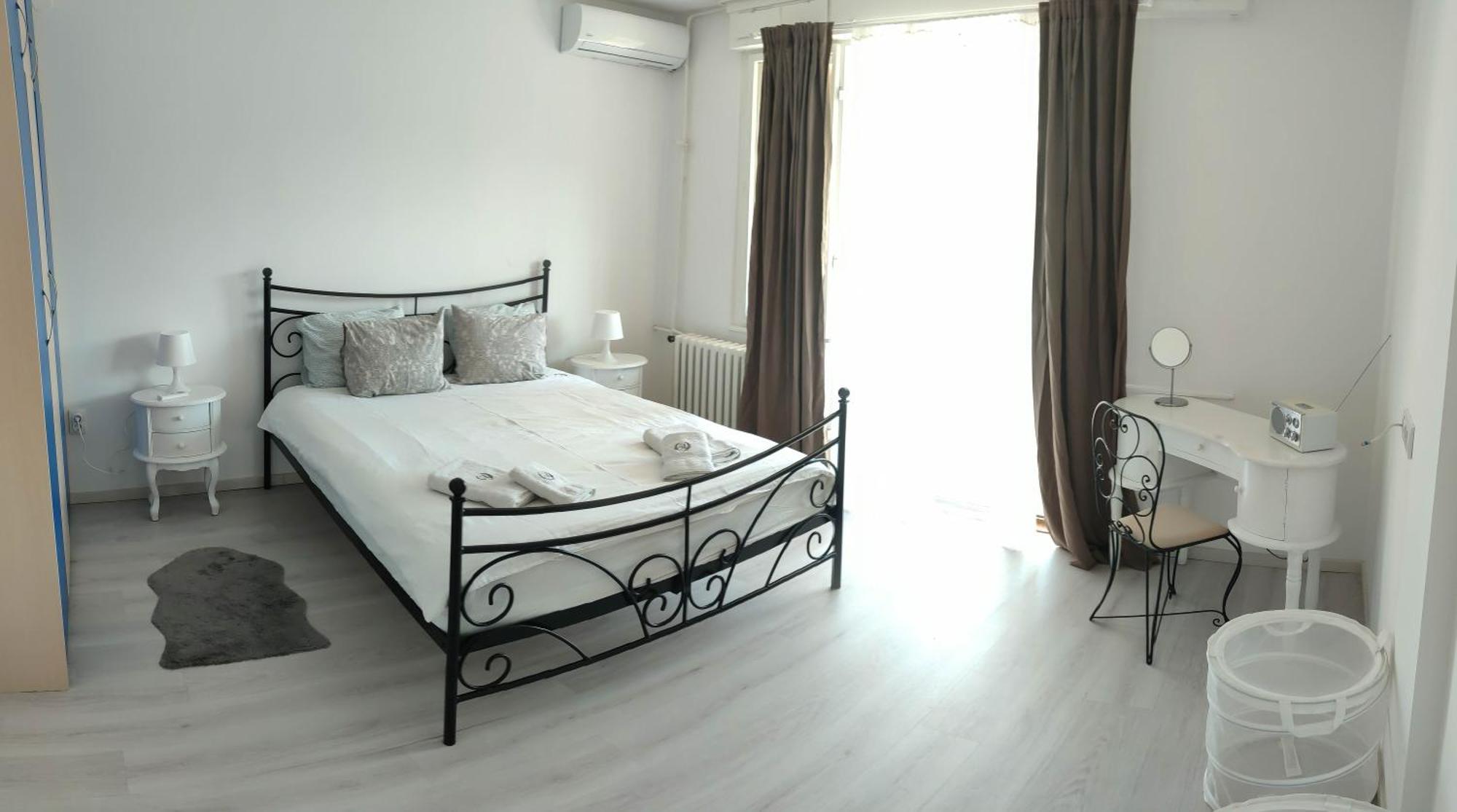 Apartment 51 - Bright, Spacious, Lux 1 Bedroom In The City Center - Stari Grad ベオグラード エクステリア 写真